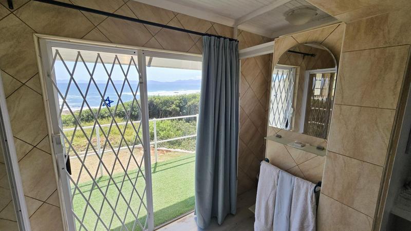 7 Bedroom Property for Sale in De Kelders Western Cape